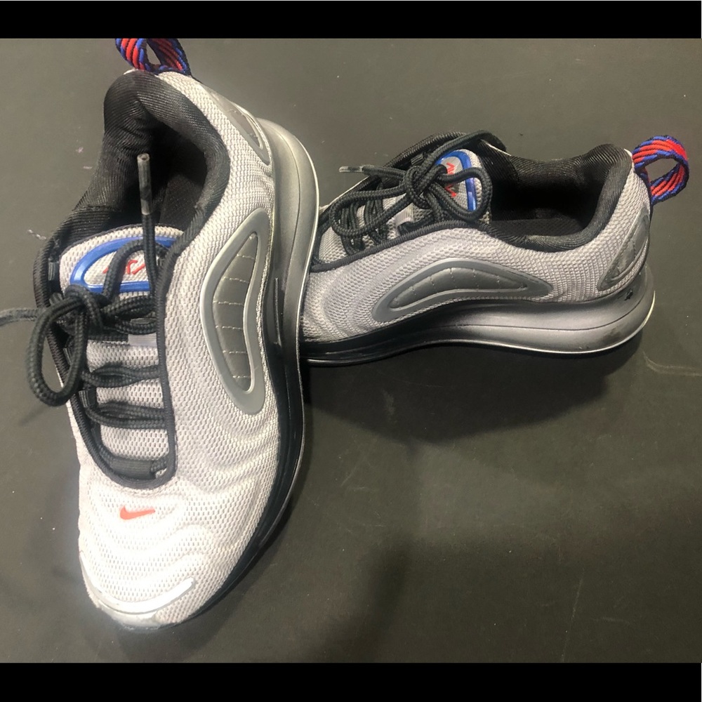 Kids airmax 720 sneakers